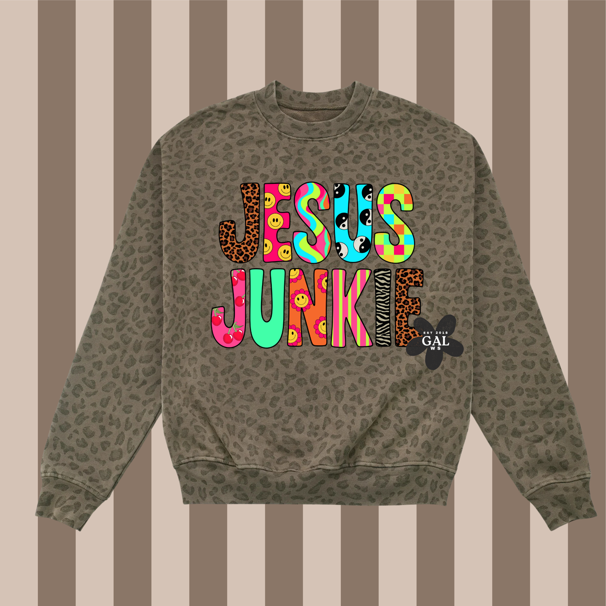 Sweat à col rond imprimé Leopard Jesus Junkie | T-shirt chrétien coloré | T-shirt ou sweat rétro sur la foi