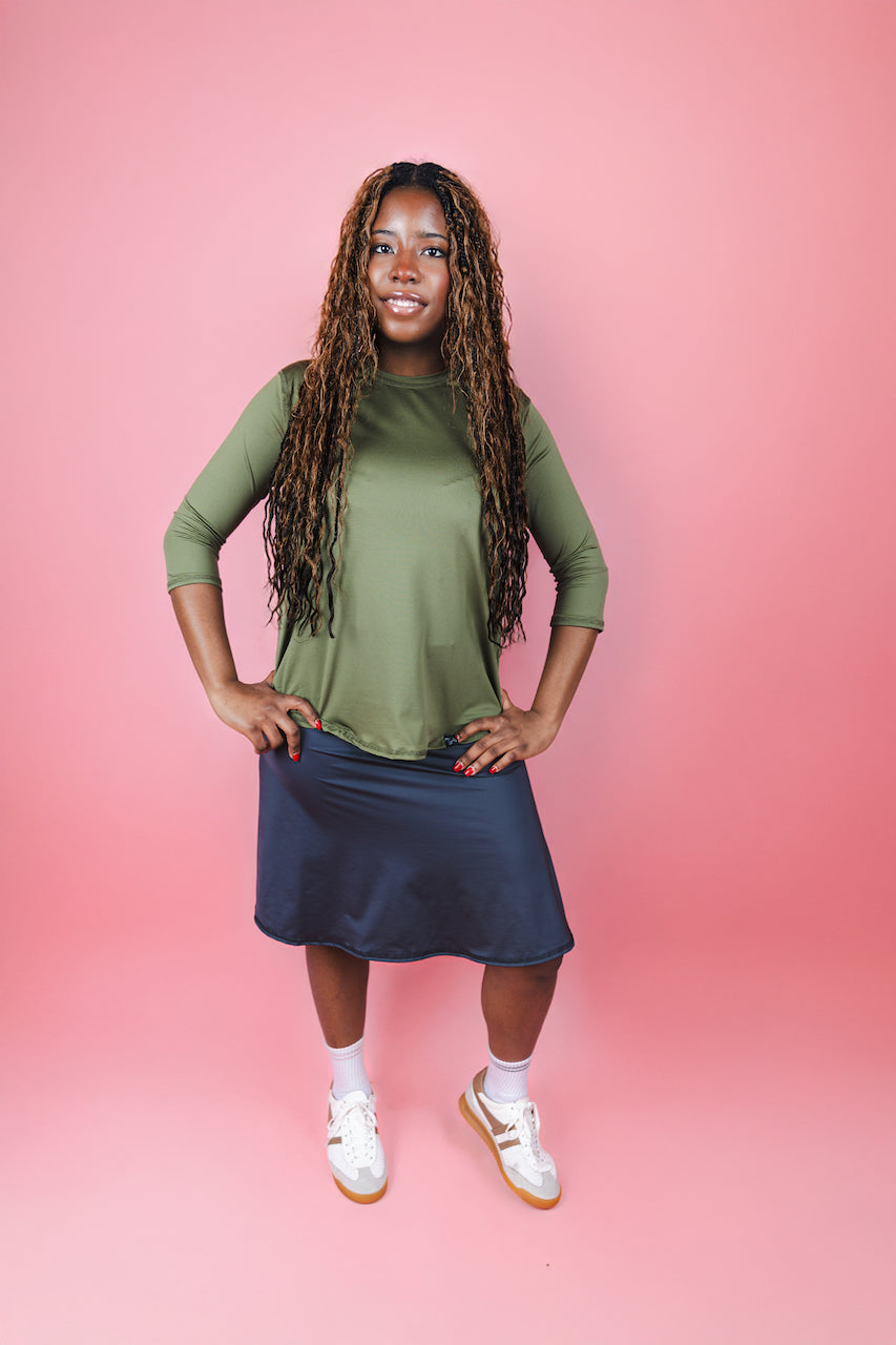 Performance Quarter Sleeve Mesh Top in Army Green