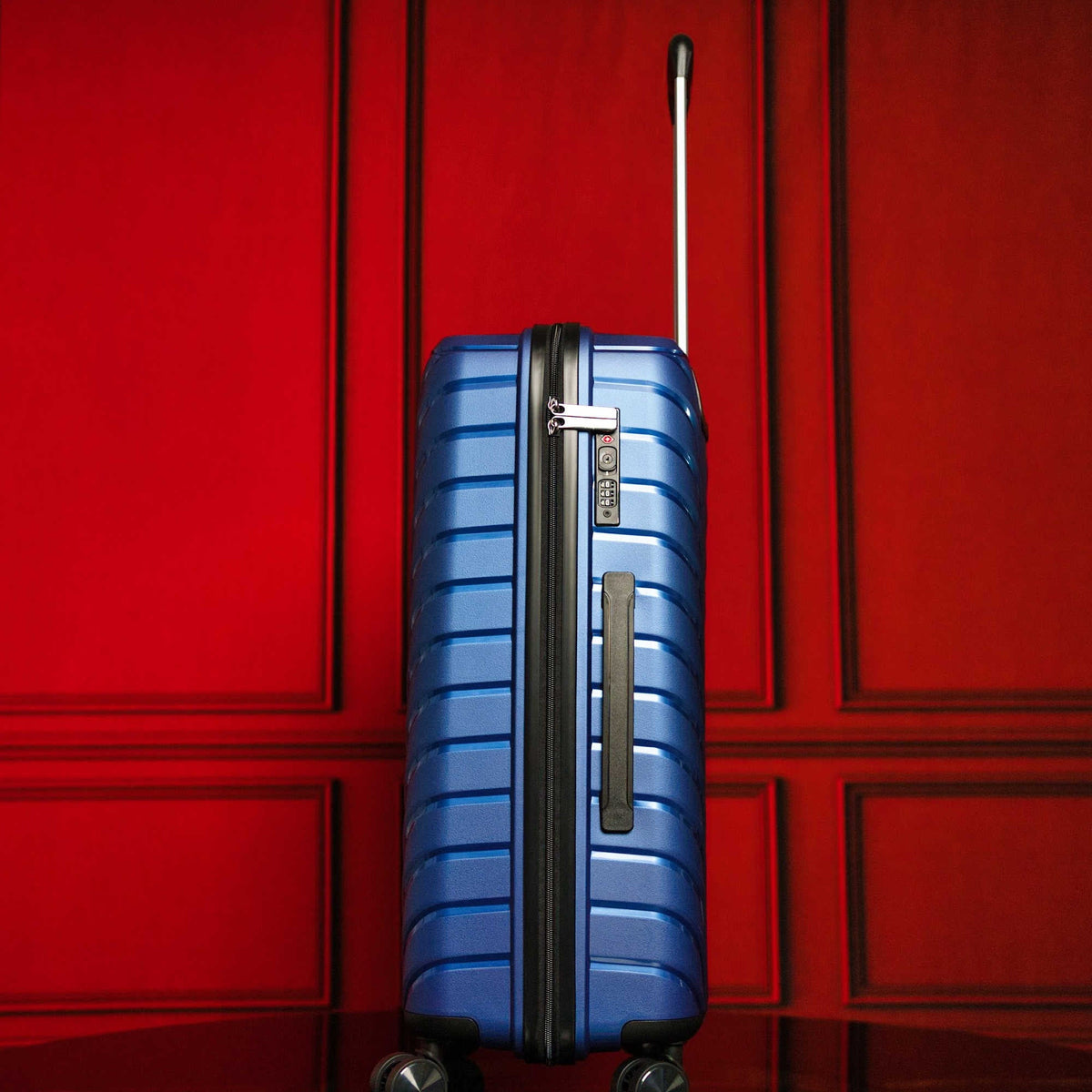 24-Inch Hardcase Spinner Suitcase