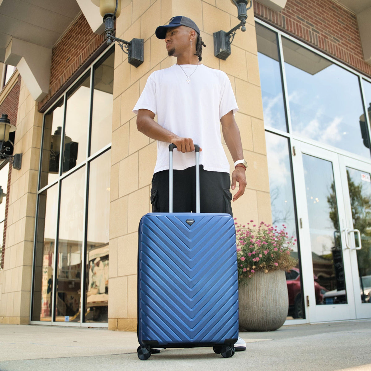 24-Inch Hardcase Spinner Suitcase