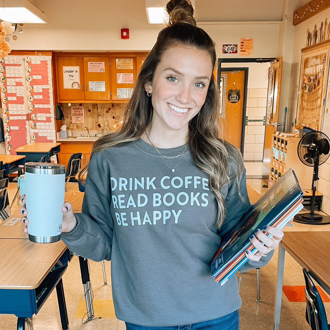 Boire du café, lire des livres, être heureux