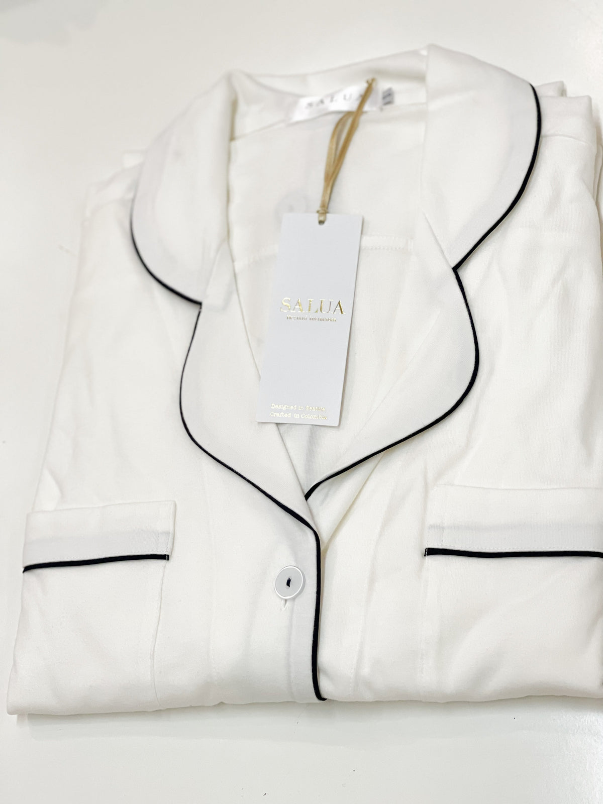 Chemise de nuit longue et luxueuse en coton Pima brossé - Couleurs en édition limitée