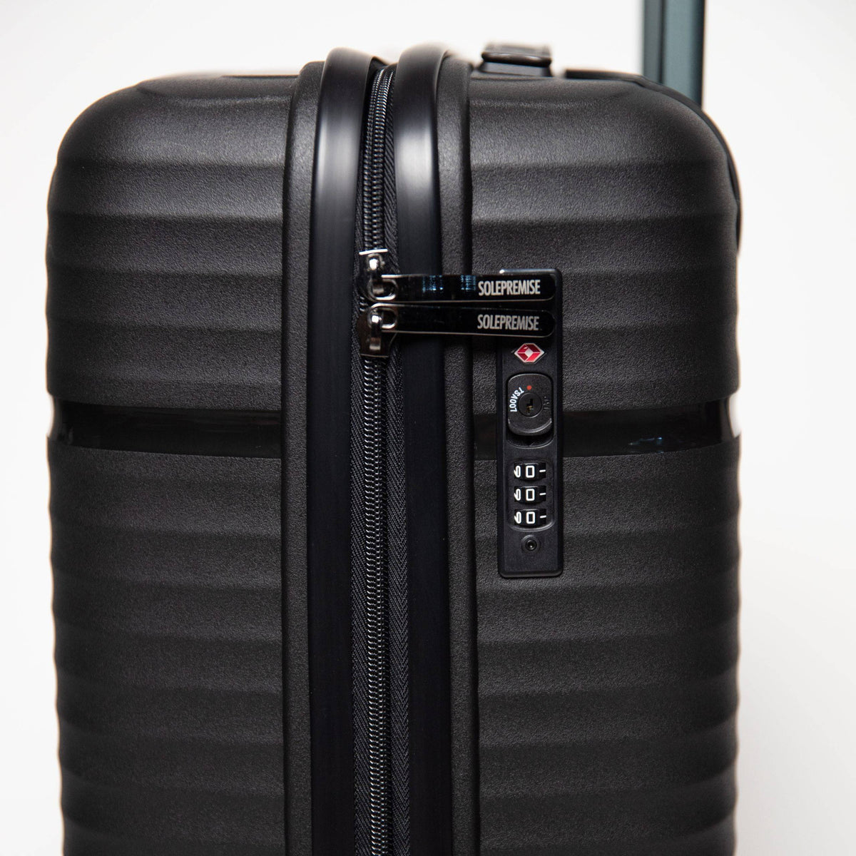 24-Inch Black Hardcase Spinner Suitcase