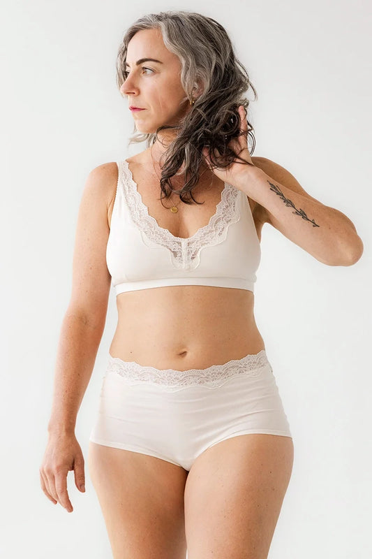 Culotte taille haute Salua avec bordure en dentelle