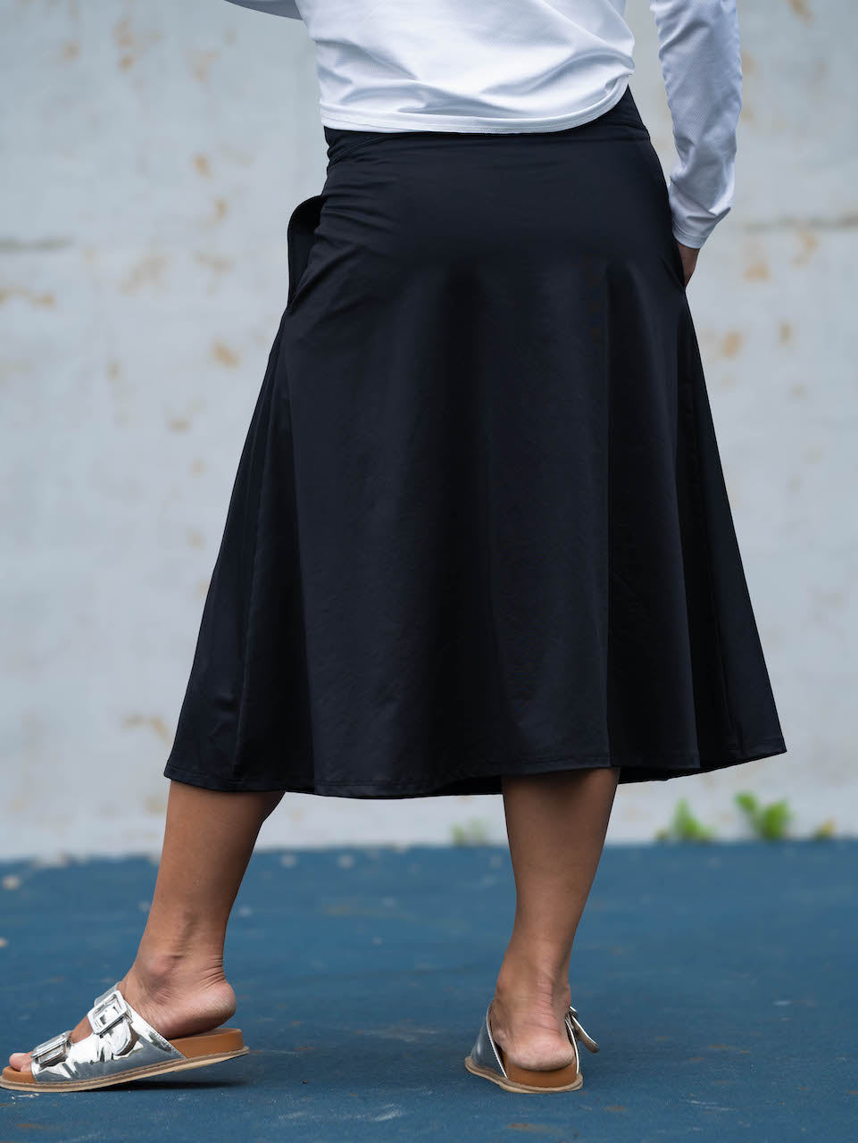 Midi Skate Skirt with Pockets in Black