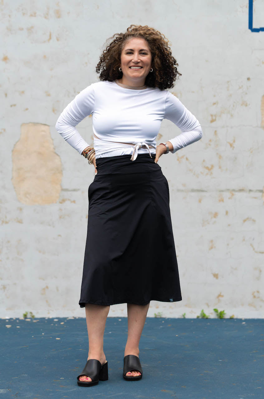 Midi Skate Skirt with Pockets in Black