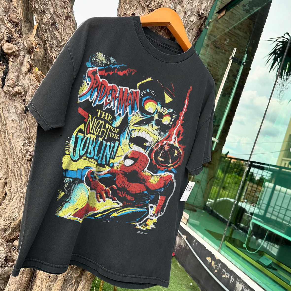 T-shirt noir délavé Night 0F The G0Blin Grail