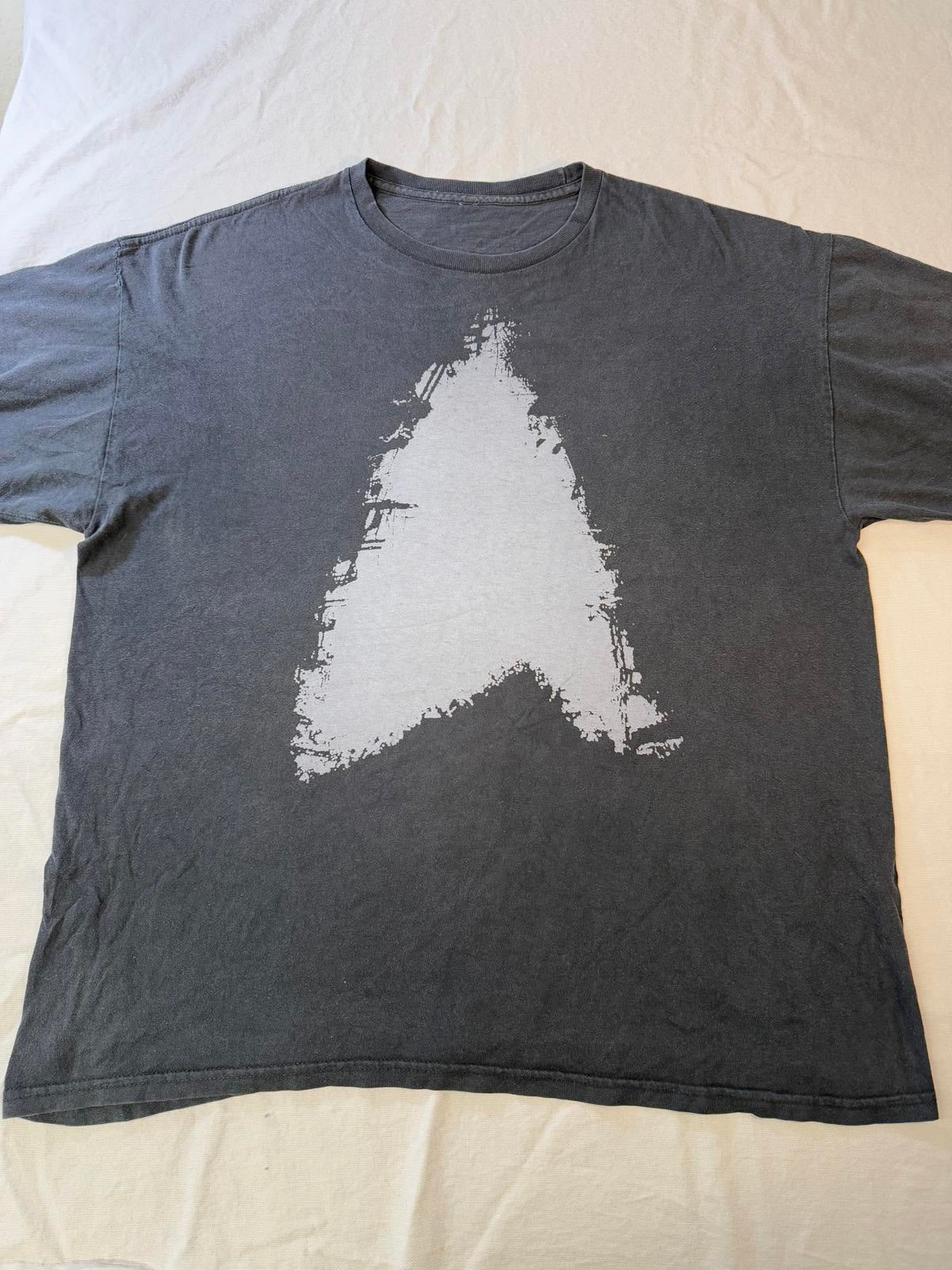 T-shirt Star Trek Into Darkness avec logo Star Trek géant du film