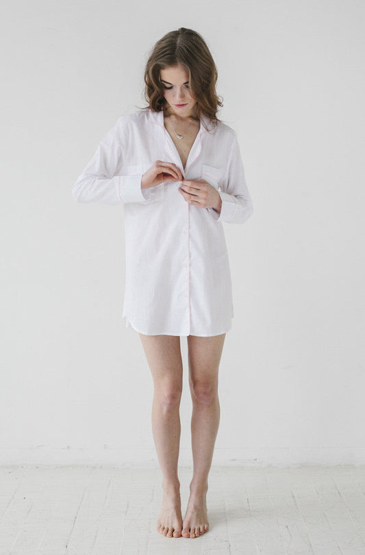 Chemise de nuit classique en coton tissé