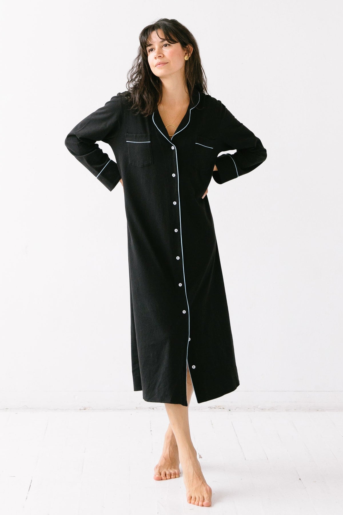Chemise de nuit longue et luxueuse en coton Pima brossé - Couleurs en édition limitée