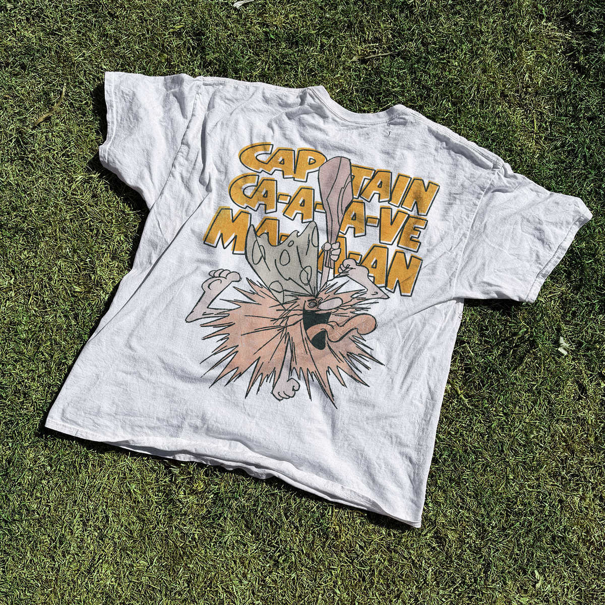 T-shirt vintage délavé blanc « Unga Bunga » Capitaine Caverne